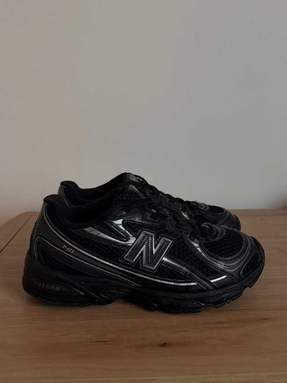 New balance 740